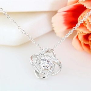 Four-Leaf Clover Pendant Eternal Heart Necklace For Mother