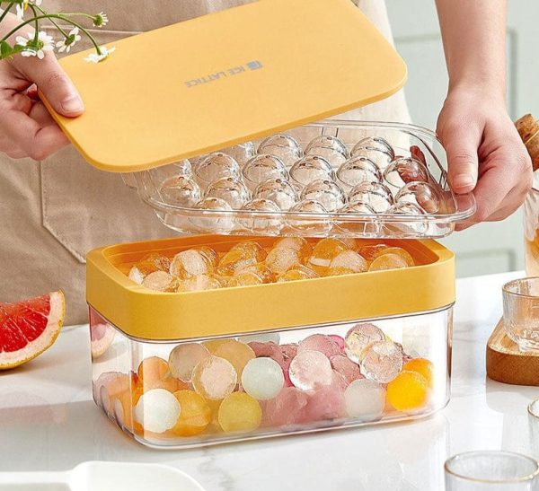 Round Ice Cube Tray With Storage With Swift Release
