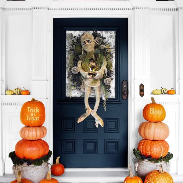 Halloween Mummy Wreath for Front Door, Realistic Mummy Halloween Door Wreath with Spider and Halloween Lanterns