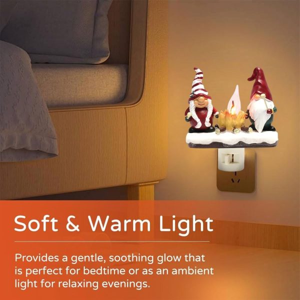 Christmas Gnome Campfire Nightlight, 3D Stereo Gnome Christmas Eve Lights, LED Faux Campfire Lamp Christmas Decoration